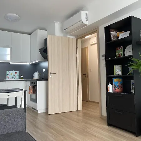 アパート Vizparti シオーフォク