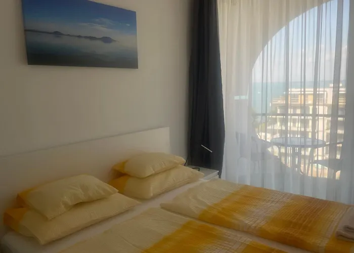 Vizparti Apartment *